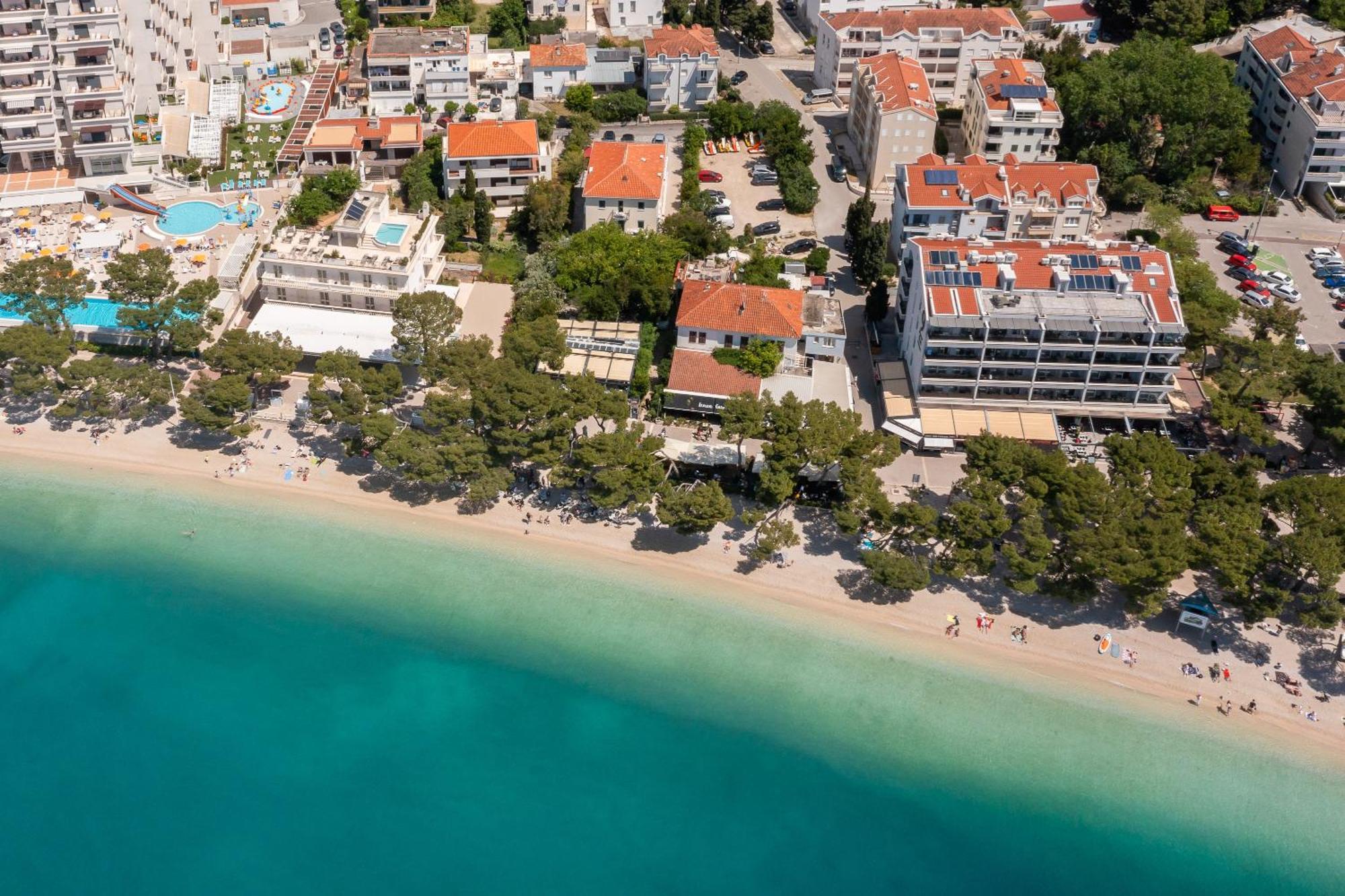 Beachfront Apartments Providenca With Free Parking Makarska Kültér fotó