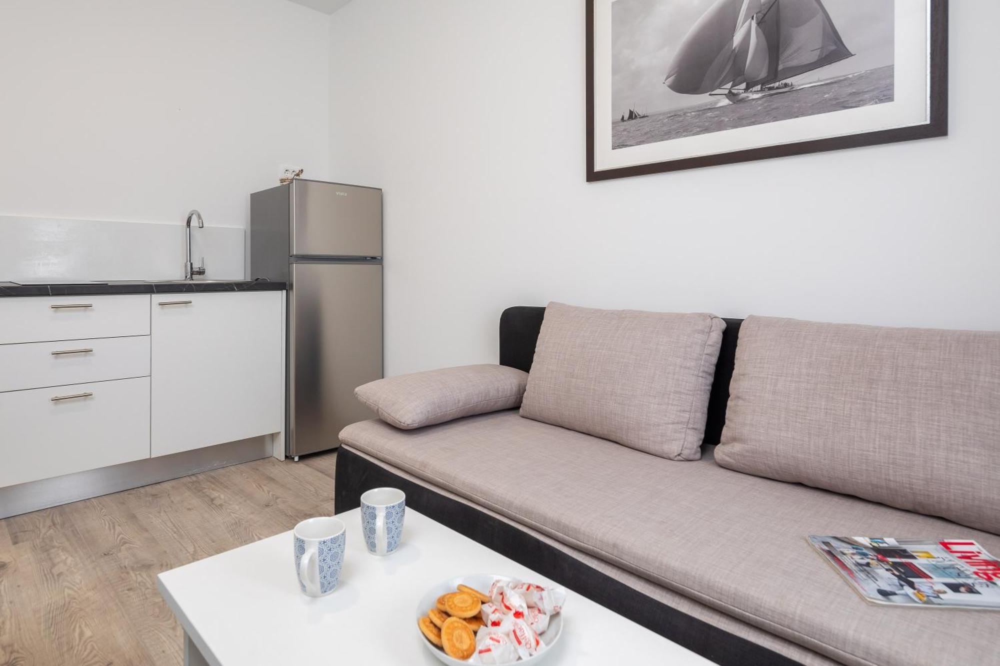 Beachfront Apartments Providenca With Free Parking Makarska Kültér fotó