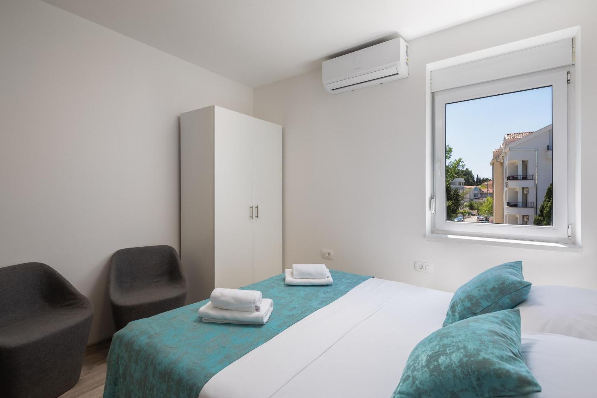 Beachfront Apartments Providenca With Free Parking Makarska Kültér fotó