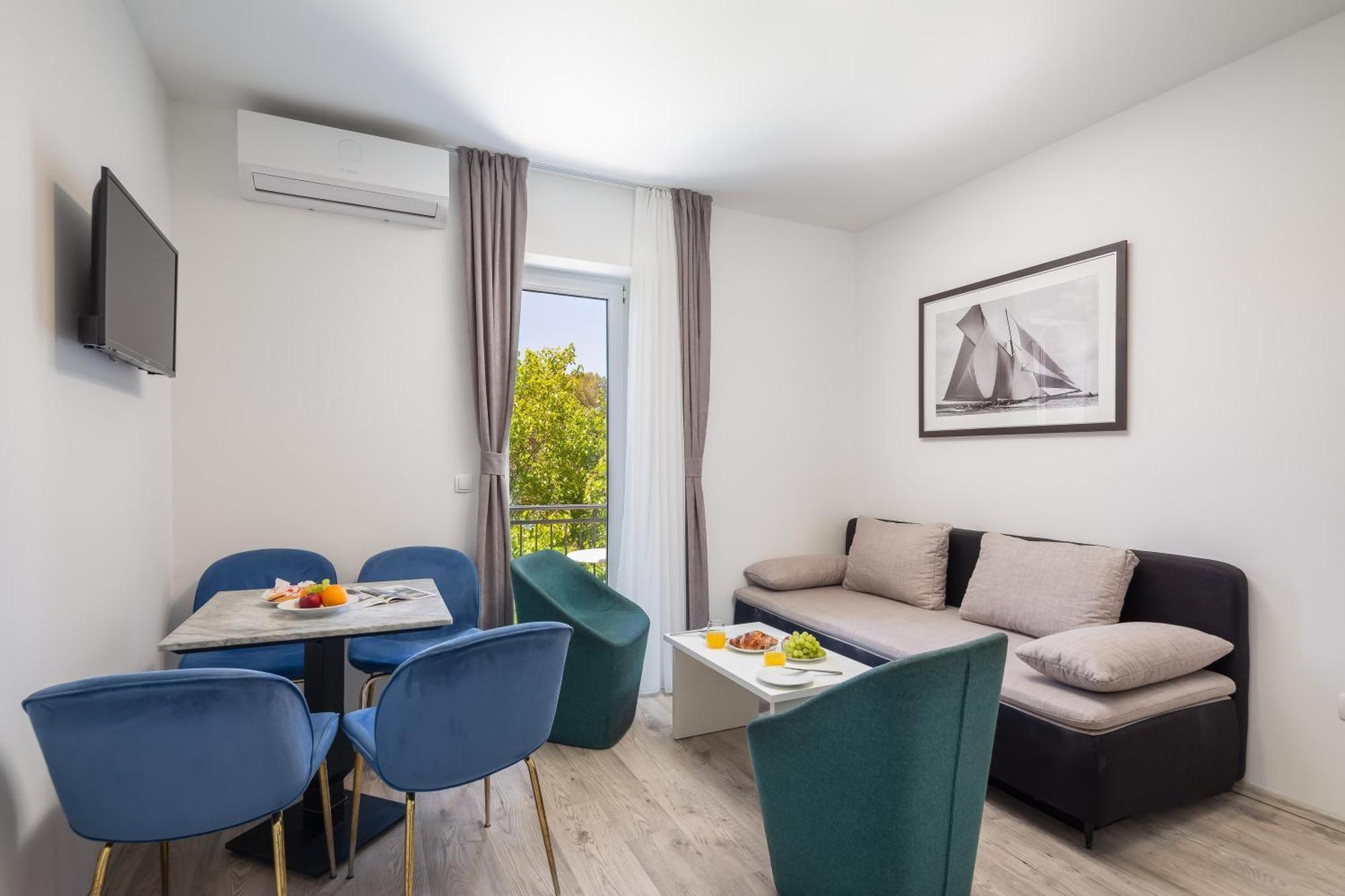 Beachfront Apartments Providenca With Free Parking Makarska Szoba fotó