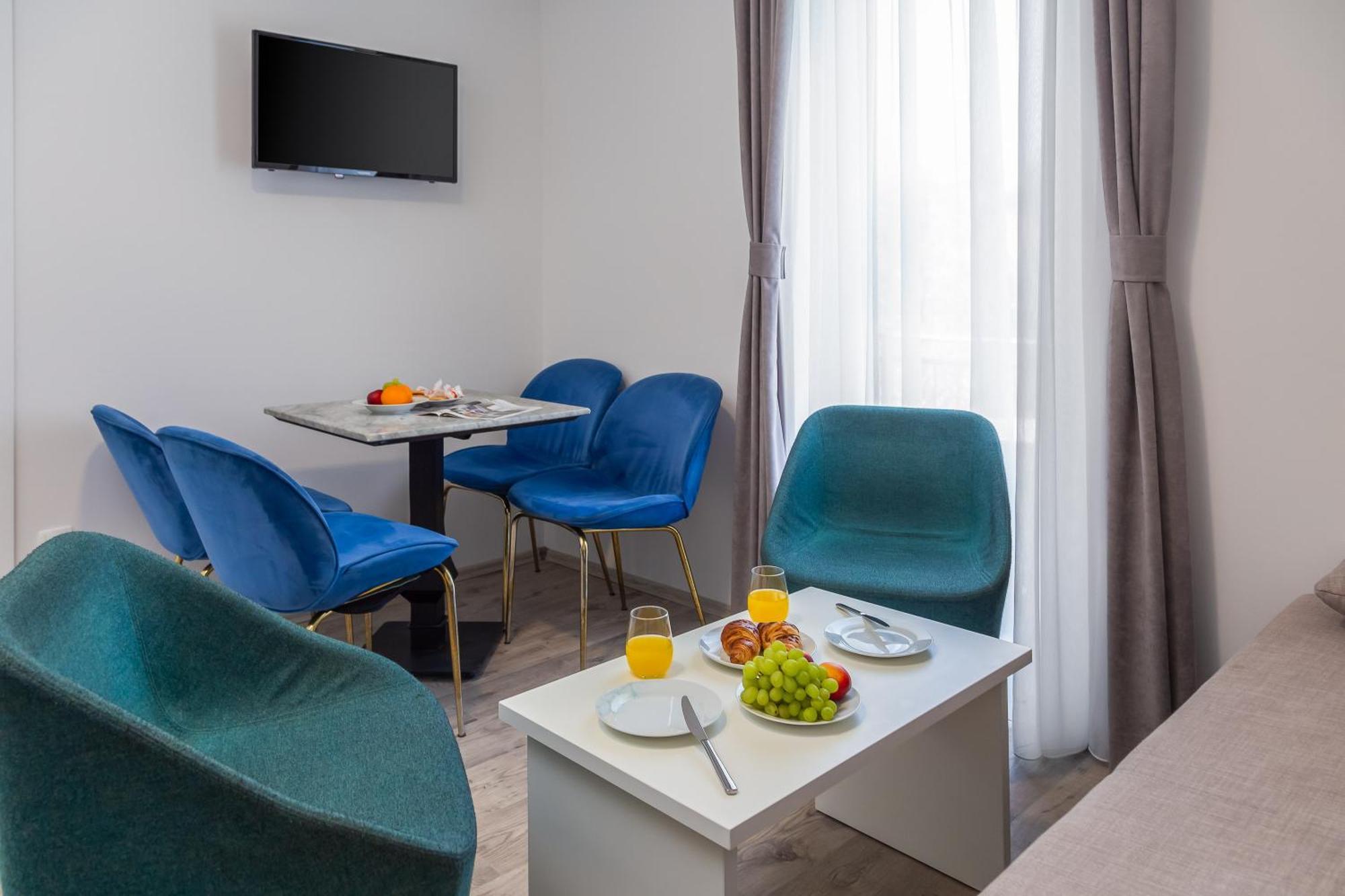 Beachfront Apartments Providenca With Free Parking Makarska Kültér fotó