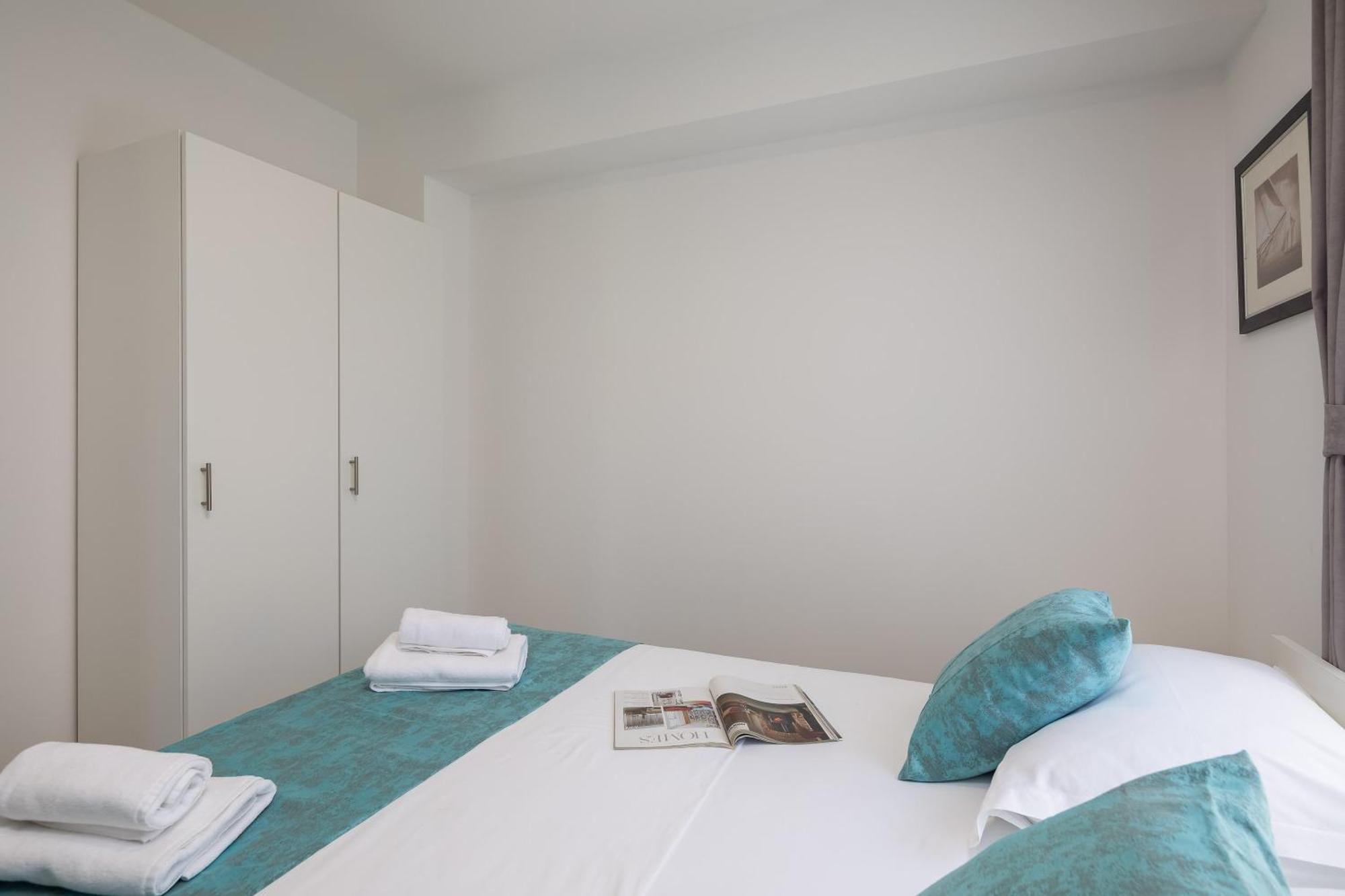 Beachfront Apartments Providenca With Free Parking Makarska Szoba fotó