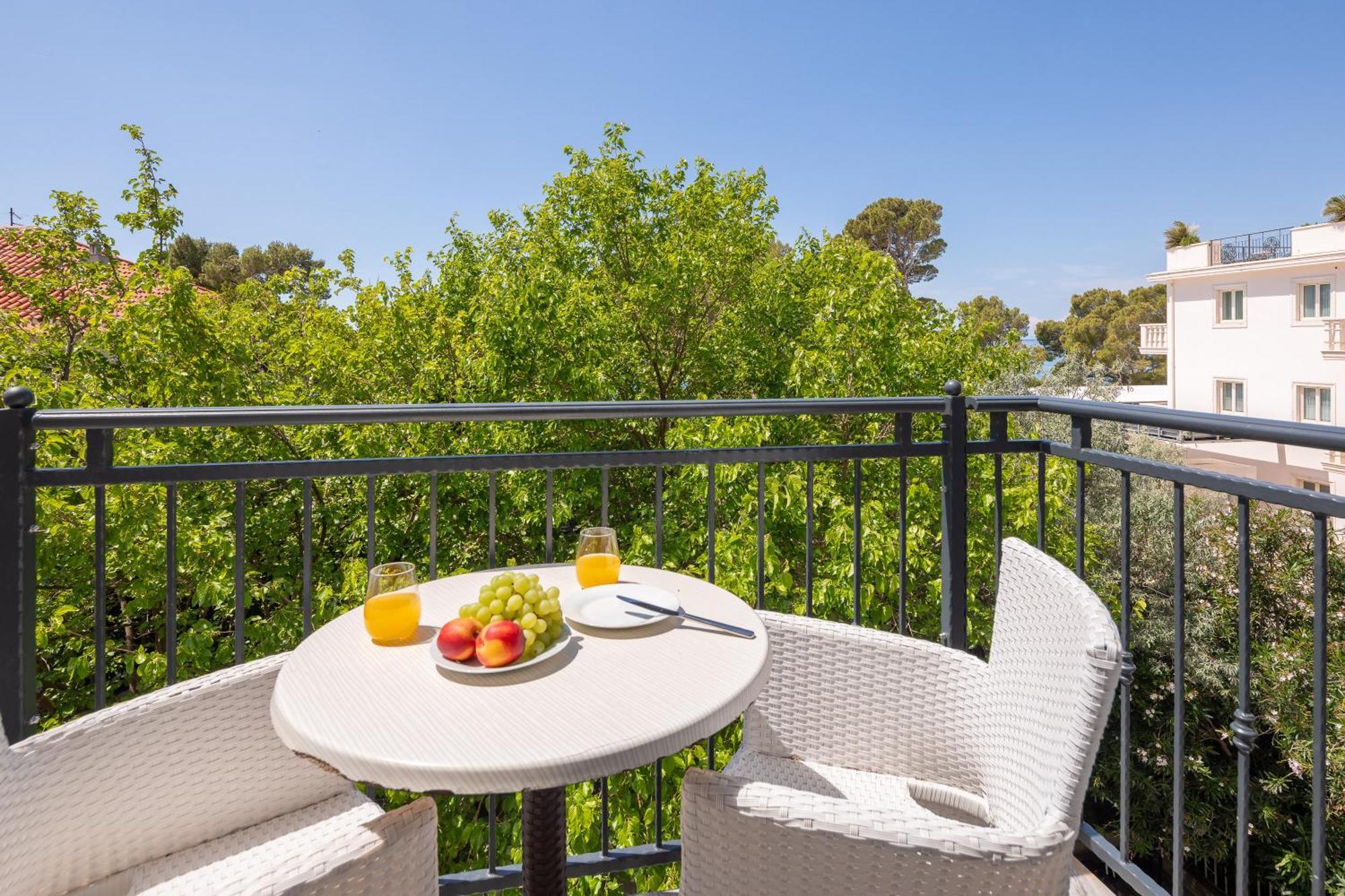 Beachfront Apartments Providenca With Free Parking Makarska Szoba fotó