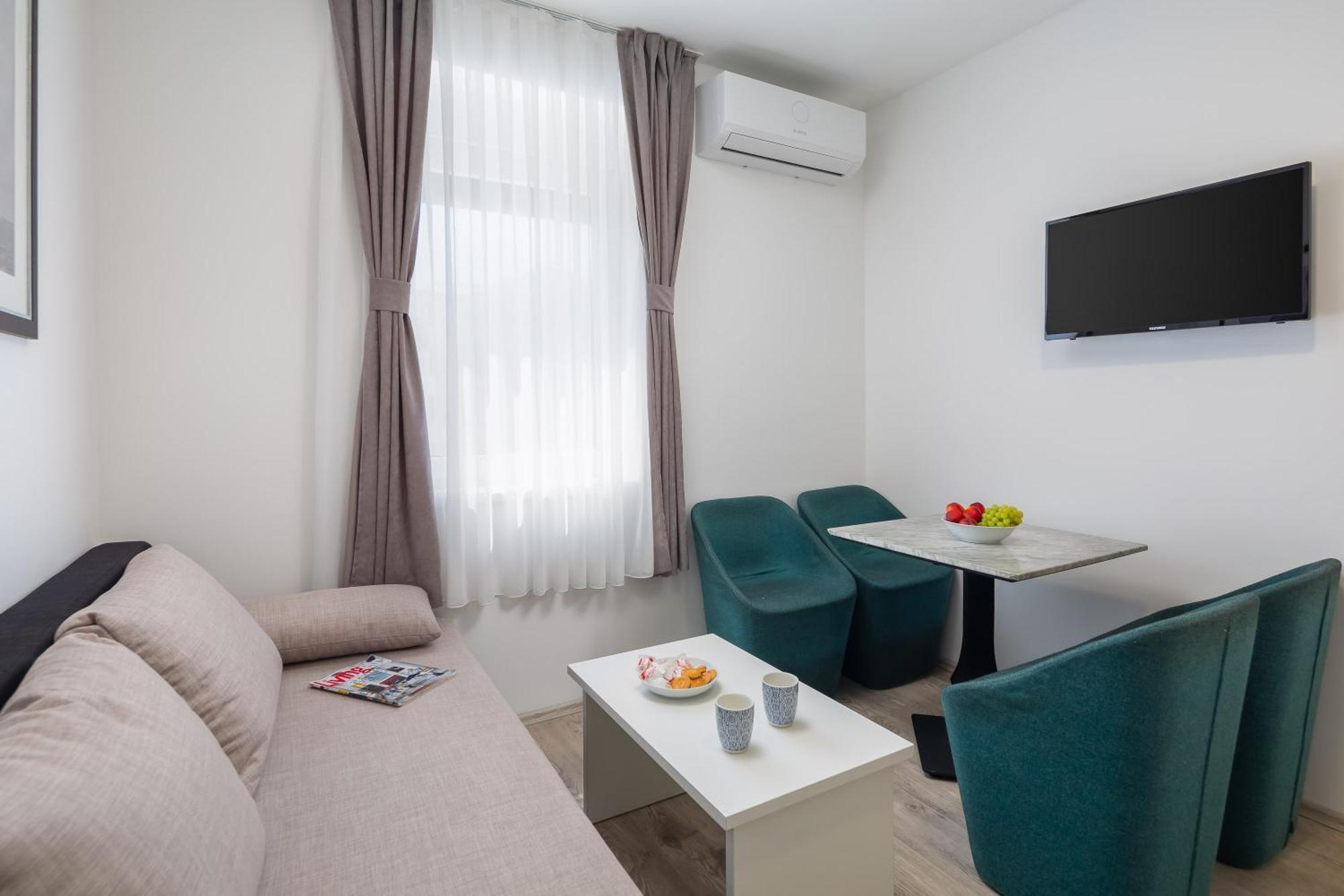Beachfront Apartments Providenca With Free Parking Makarska Kültér fotó